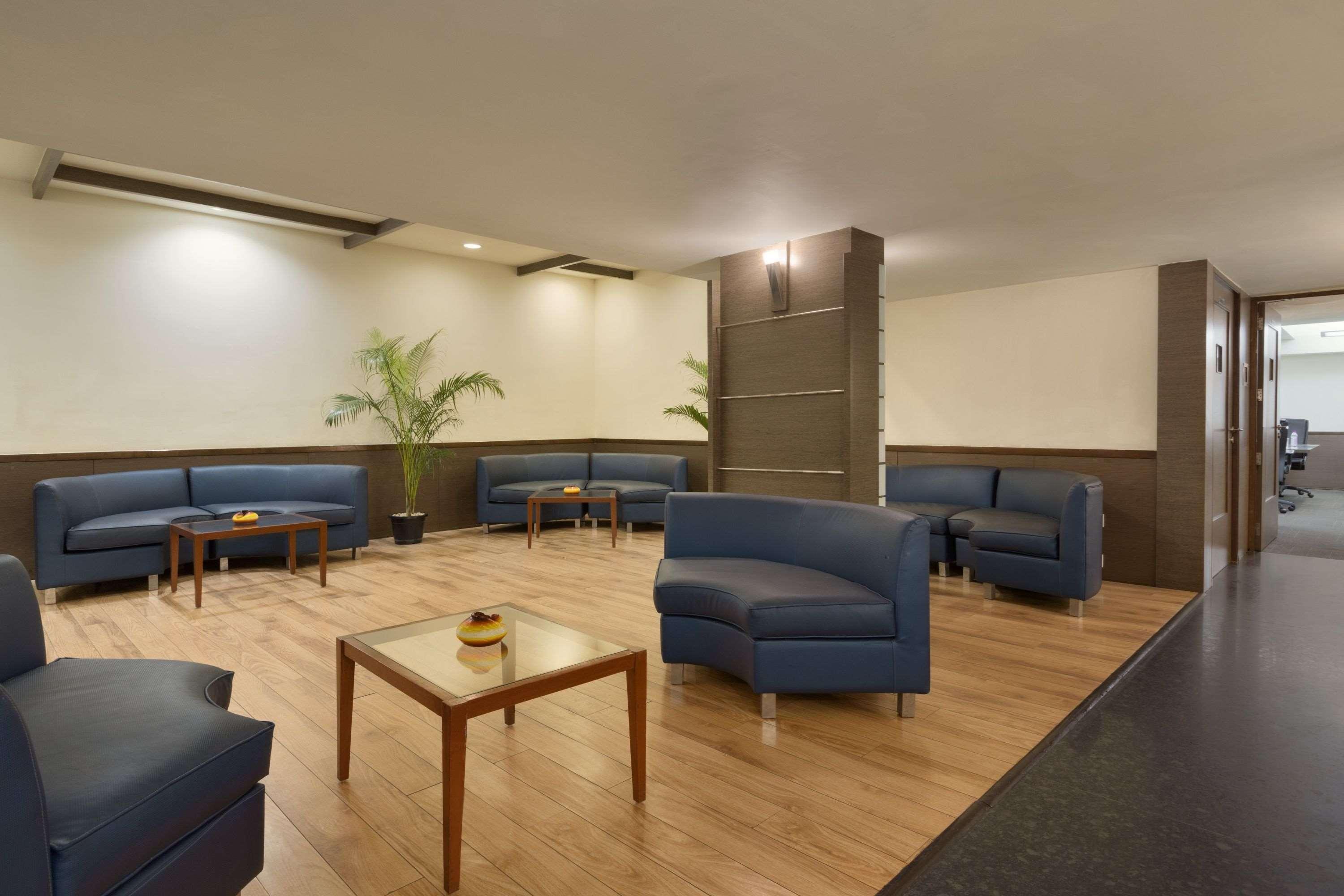 Ramada By Wyndham Chennai Egmore Exterior photo