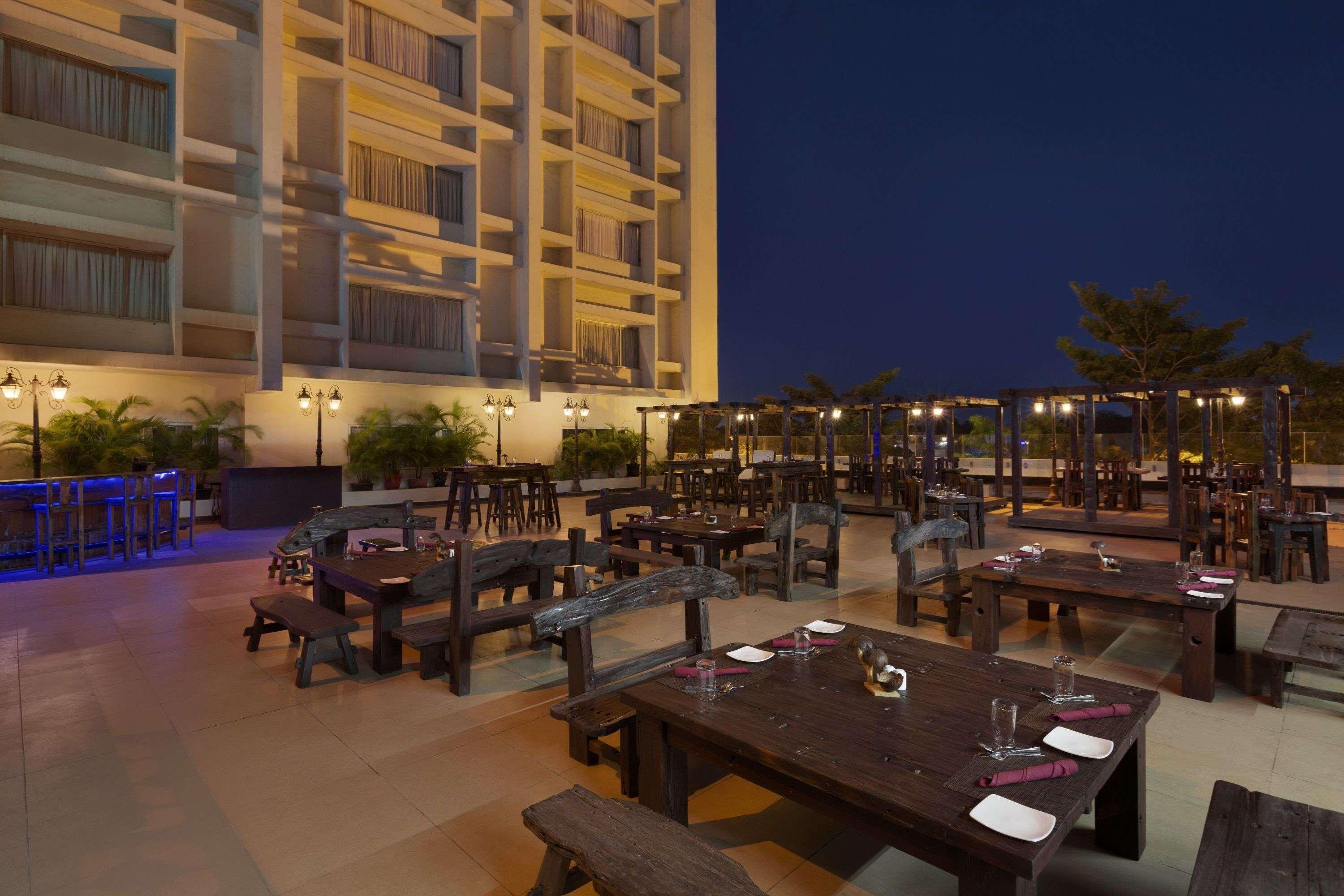 Ramada By Wyndham Chennai Egmore Exterior photo