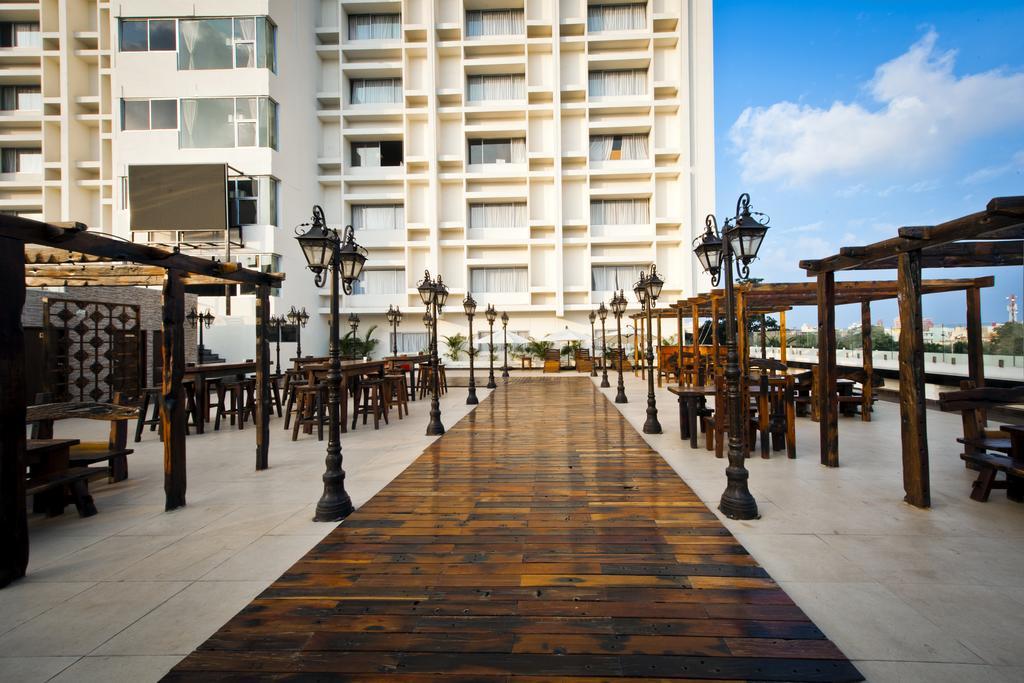 Ramada By Wyndham Chennai Egmore Exterior photo