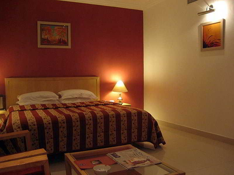 Ramada By Wyndham Chennai Egmore Exterior photo